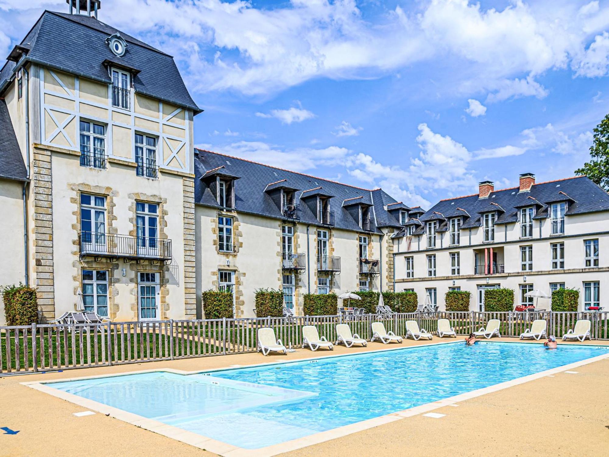 Apartment Chateau De Kergonano-2 By Interhome Baden Dış mekan fotoğraf
