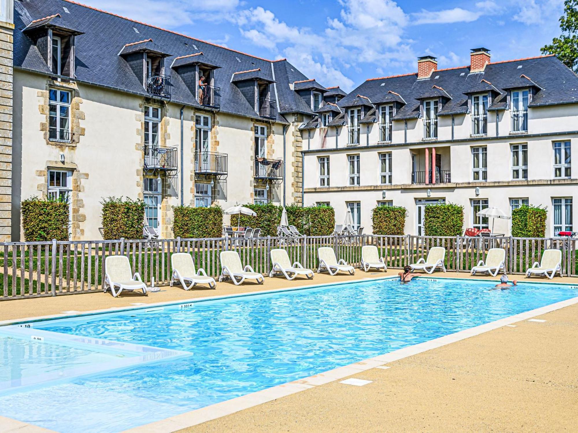Apartment Chateau De Kergonano-2 By Interhome Baden Dış mekan fotoğraf